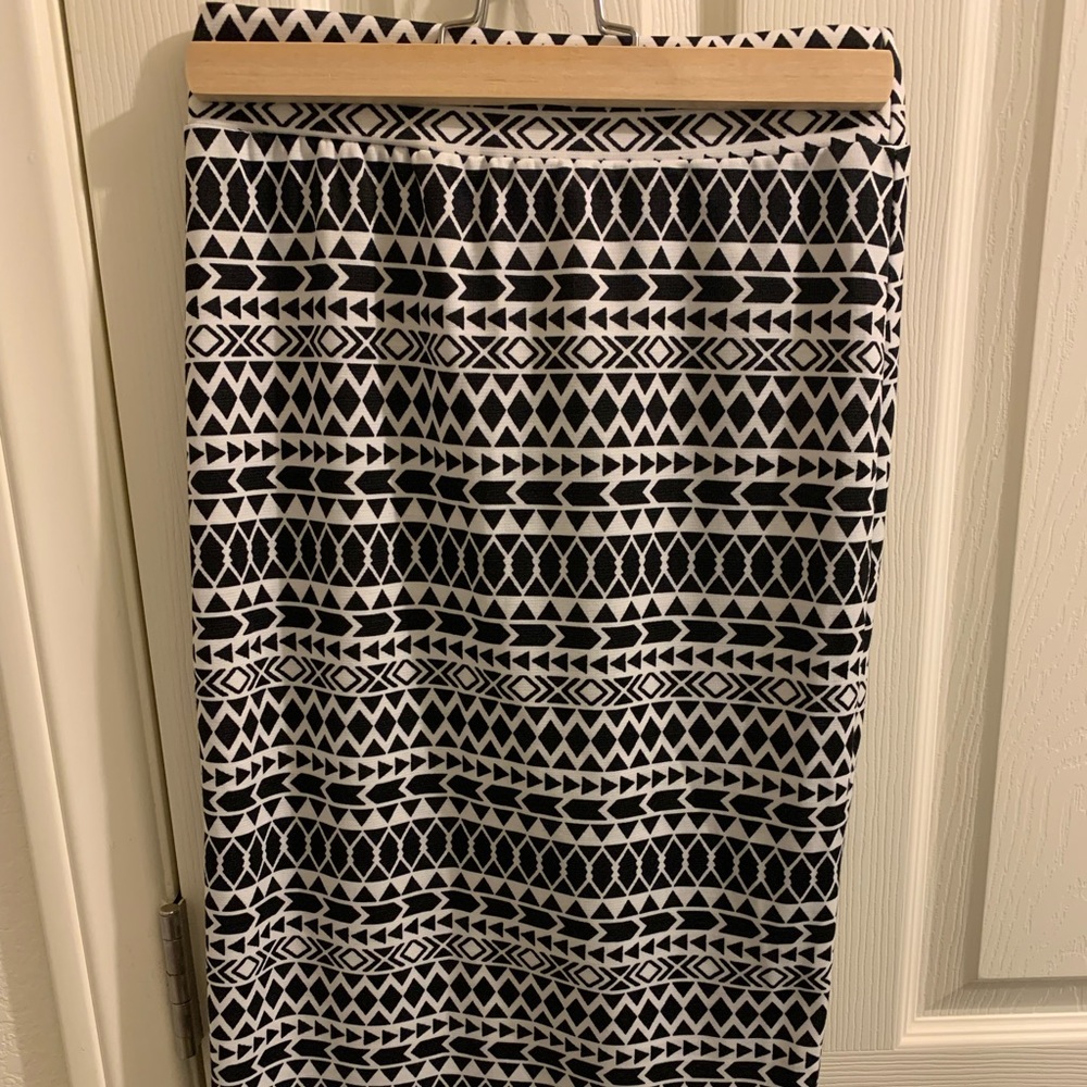 Renee C Melisa Mixed Geo Print Pencil Skirt